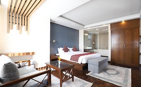 Apex Business Hotel - Airport